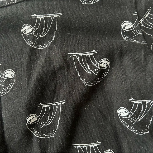 Cat and Jack XL 14-16 Black Long Sleeve Dress sloth pattern PERFECT CONDITION - Picture 3 of 7